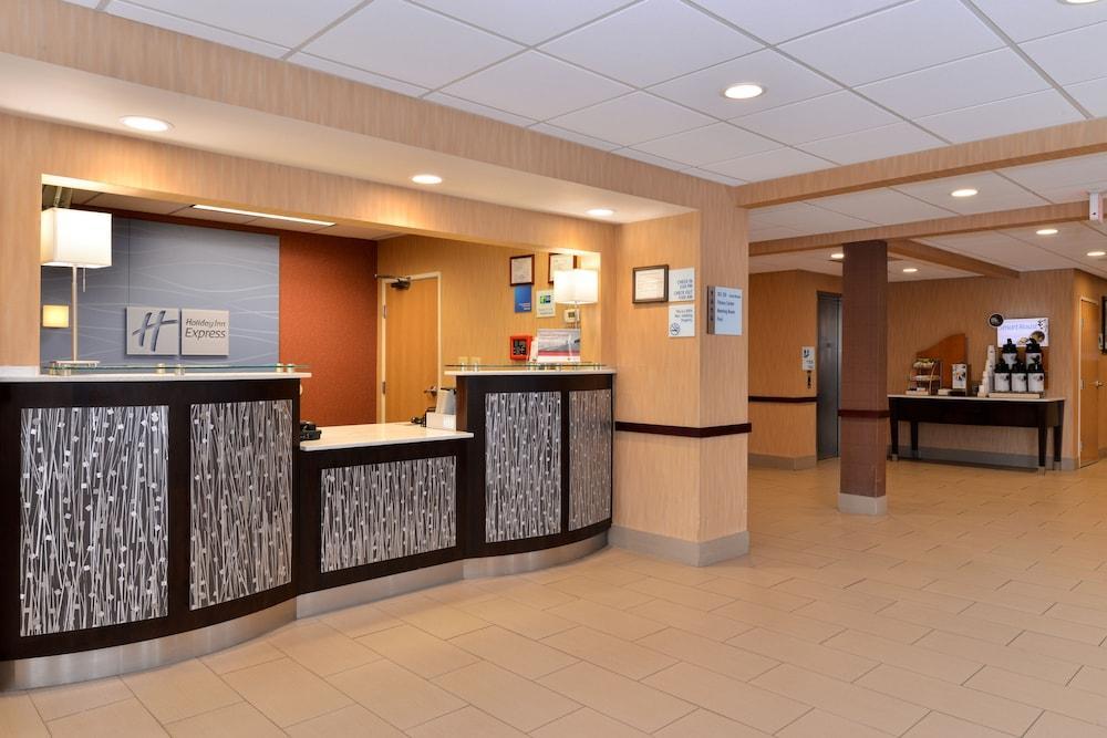 Holiday Inn Express Hotel & Suites Cincinnati-North/Sharonville Εξωτερικό φωτογραφία