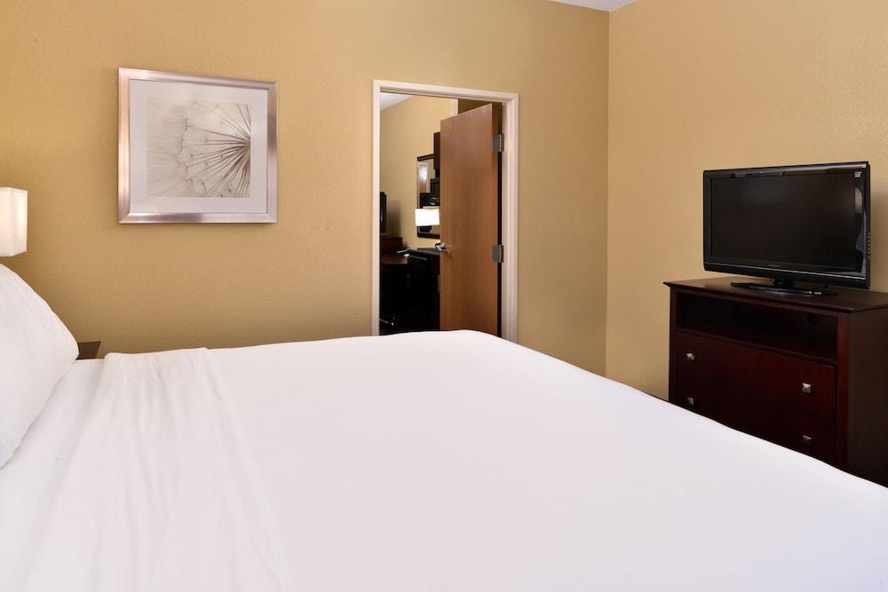 Holiday Inn Express Hotel & Suites Cincinnati-North/Sharonville Εξωτερικό φωτογραφία