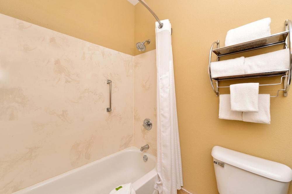 Holiday Inn Express Hotel & Suites Cincinnati-North/Sharonville Εξωτερικό φωτογραφία