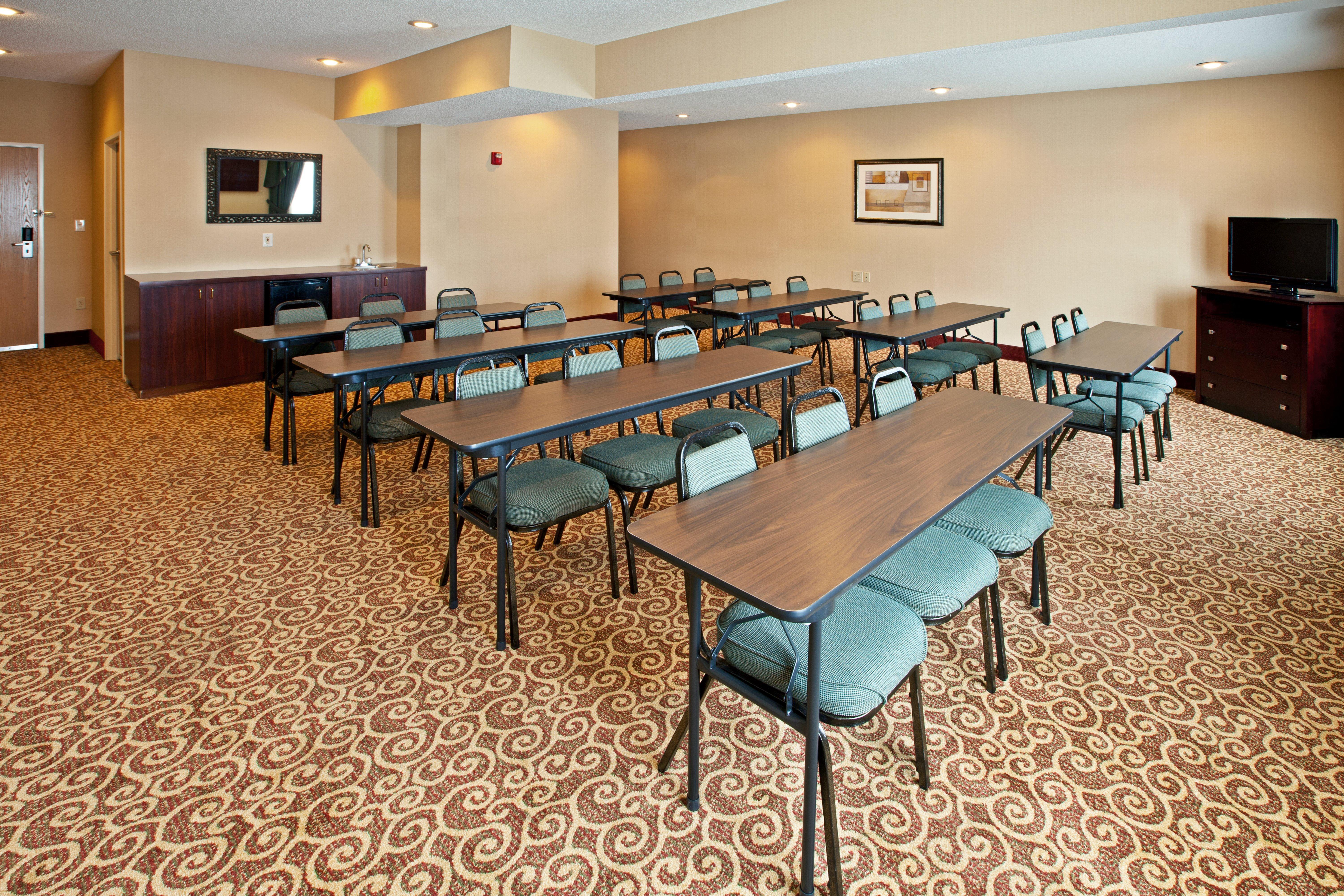 Holiday Inn Express Hotel & Suites Cincinnati-North/Sharonville Εξωτερικό φωτογραφία