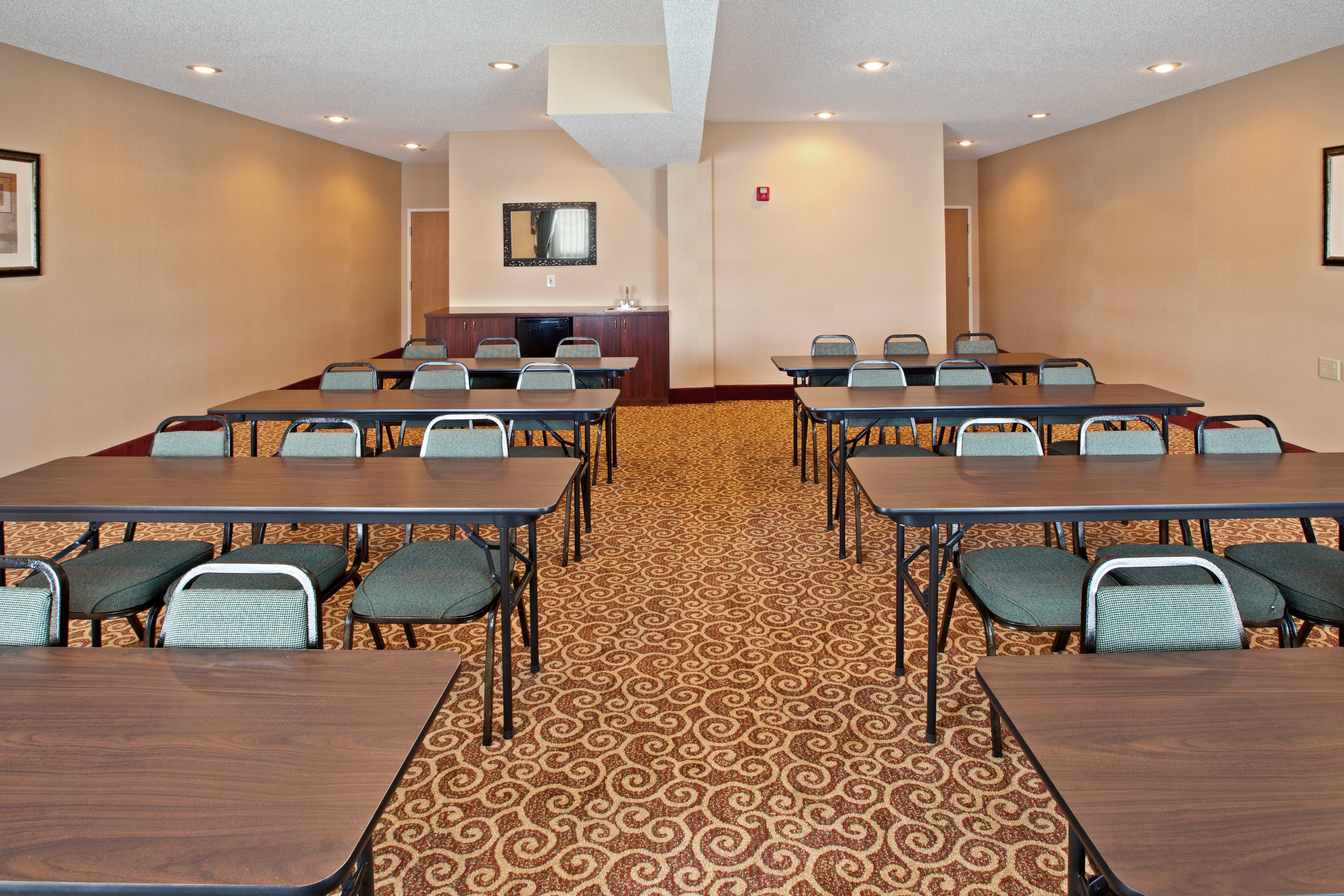 Holiday Inn Express Hotel & Suites Cincinnati-North/Sharonville Εξωτερικό φωτογραφία