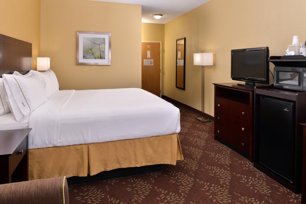 Holiday Inn Express Hotel & Suites Cincinnati-North/Sharonville Εξωτερικό φωτογραφία