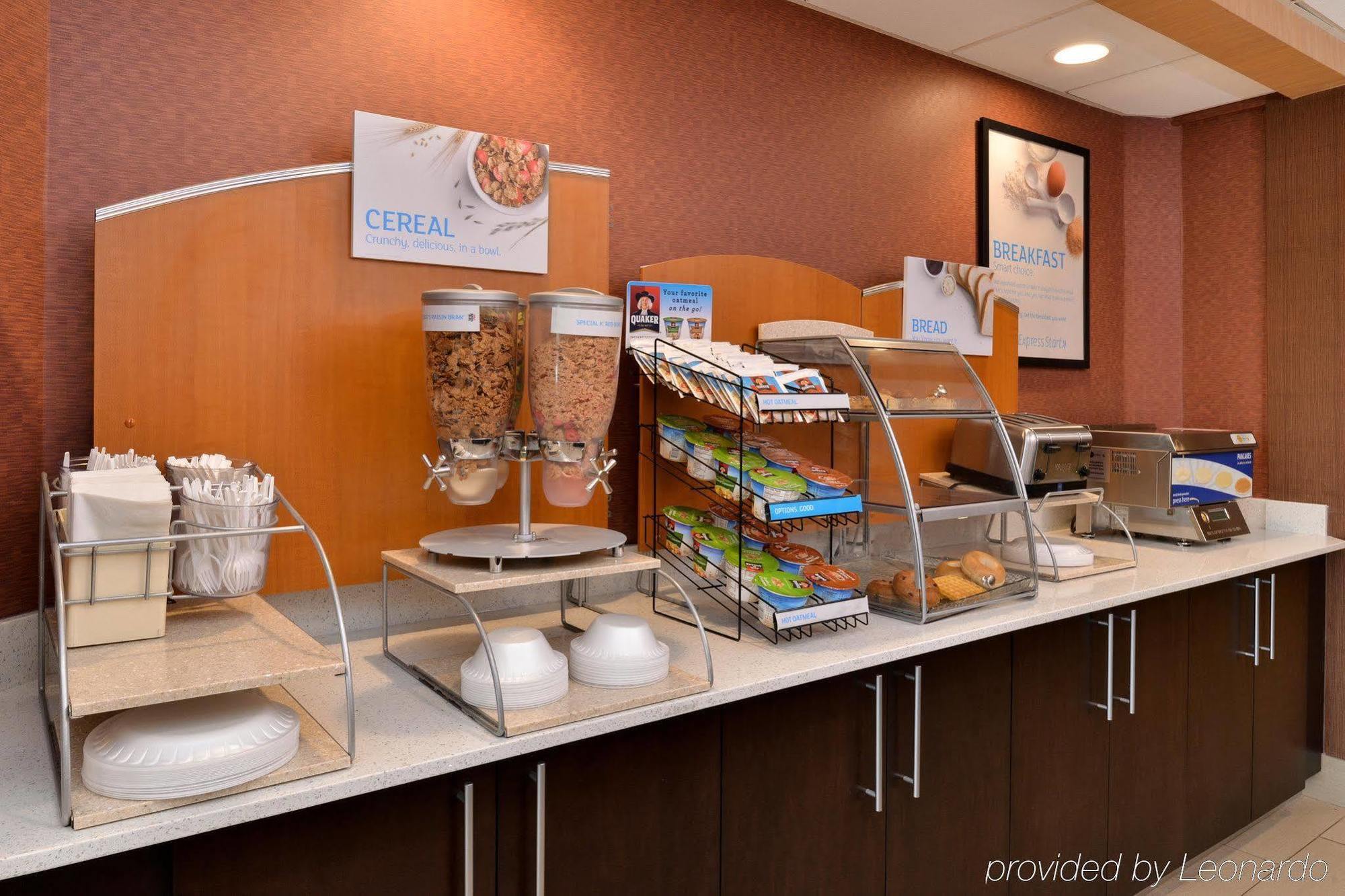 Holiday Inn Express Hotel & Suites Cincinnati-North/Sharonville Εξωτερικό φωτογραφία